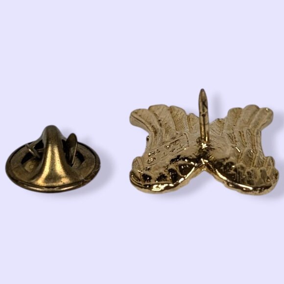 (2/$20) T+T Gold Tone Wings Pin - Picture 4 of 7